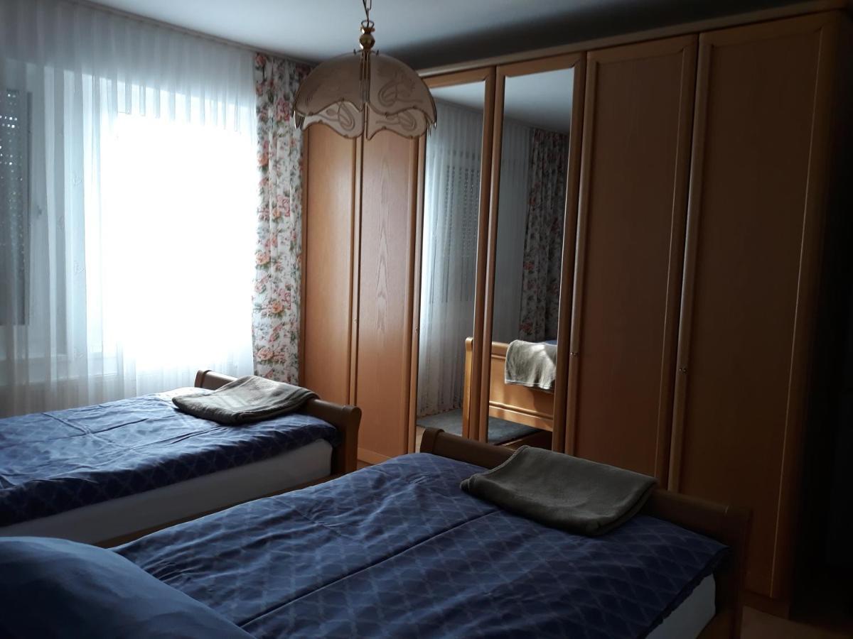 Am Klinikum Appartement Solingen Buitenkant foto