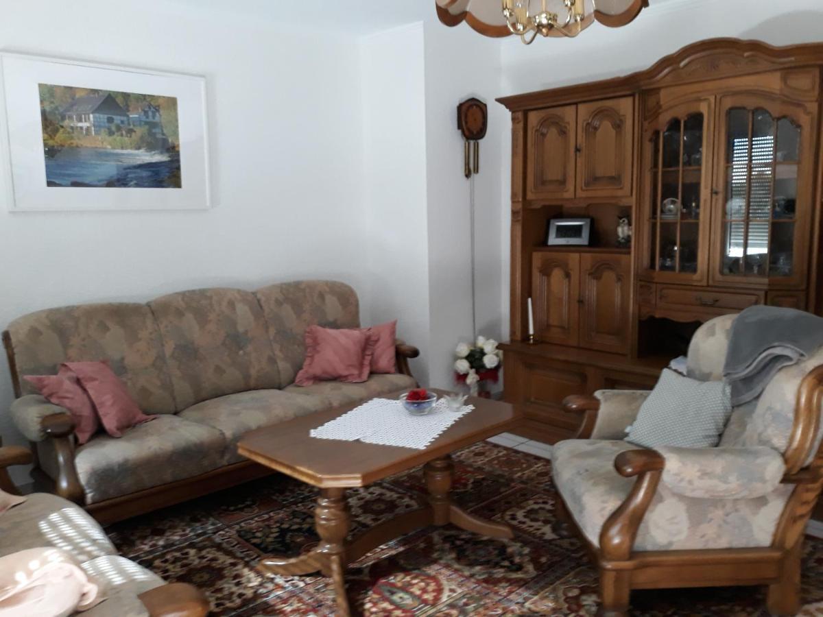 Am Klinikum Appartement Solingen Buitenkant foto