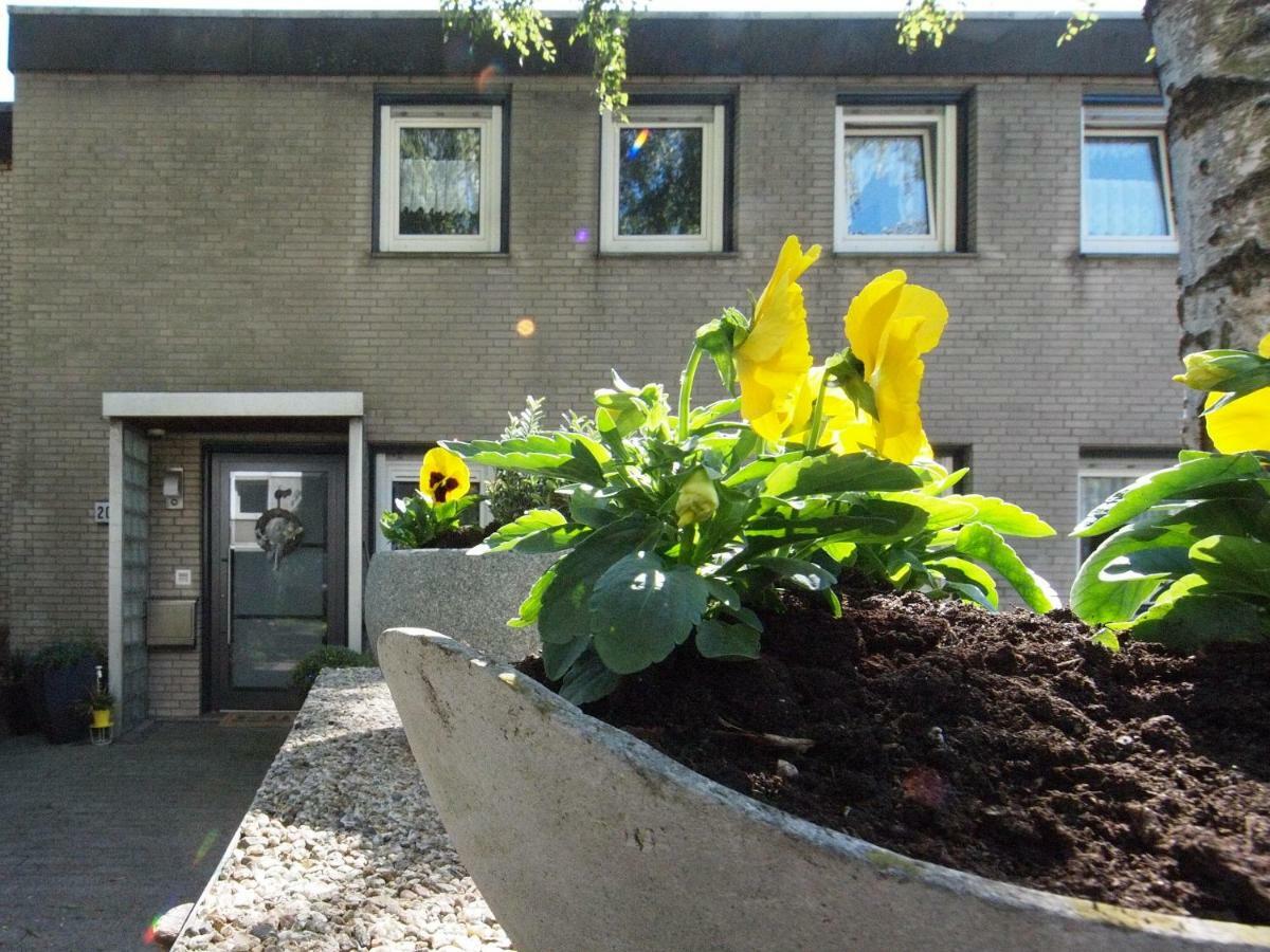 Am Klinikum Appartement Solingen Buitenkant foto
