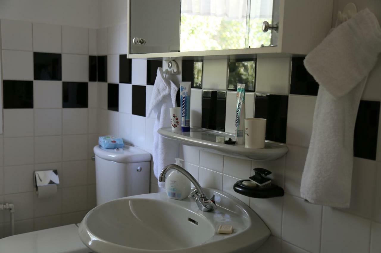 Am Klinikum Appartement Solingen Buitenkant foto
